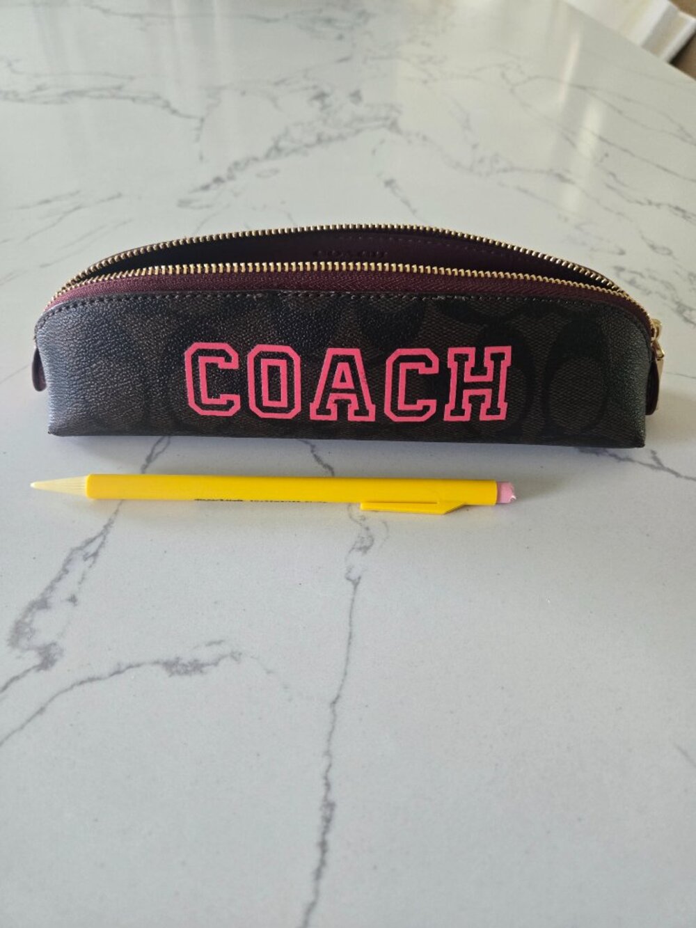 COACH case - Picture 6 of 6